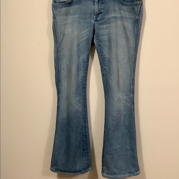 Women’s Rock and Republic Jeans. Waist 32 inches. Inseam 29 inches. - Picture 3 of 12